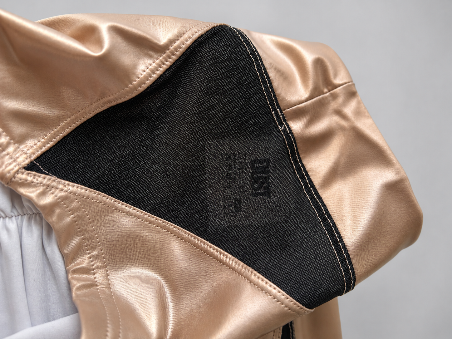 Auric Mesh Detailed Shorts