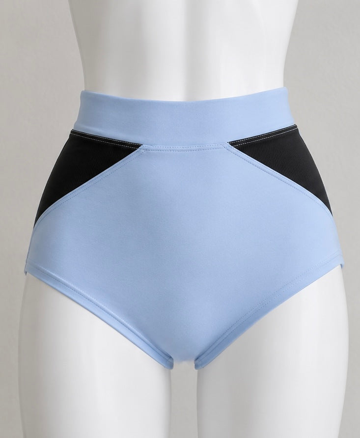 Aether Mesh Detailed Shorts